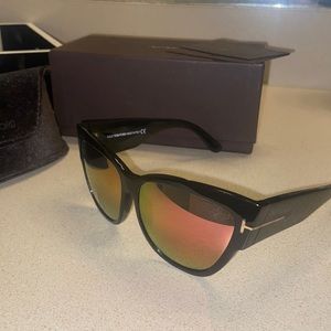Tom Ford Anoushka Sunglasses